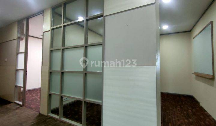 Disewakan Office Siap Pakai di Gandaria Jakarta 8
