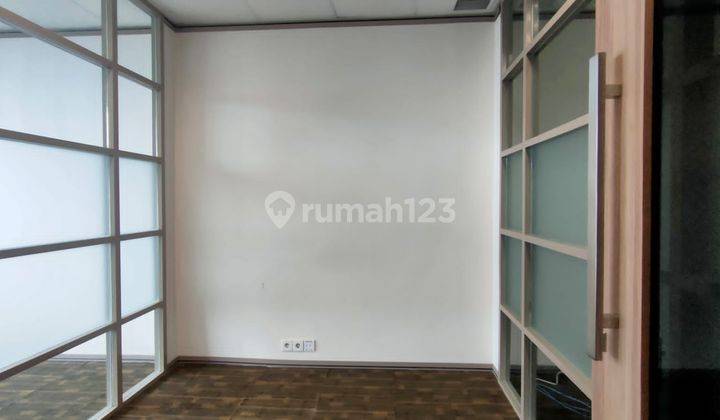 Disewakan Office Siap Pakai di Gandaria Jakarta 14