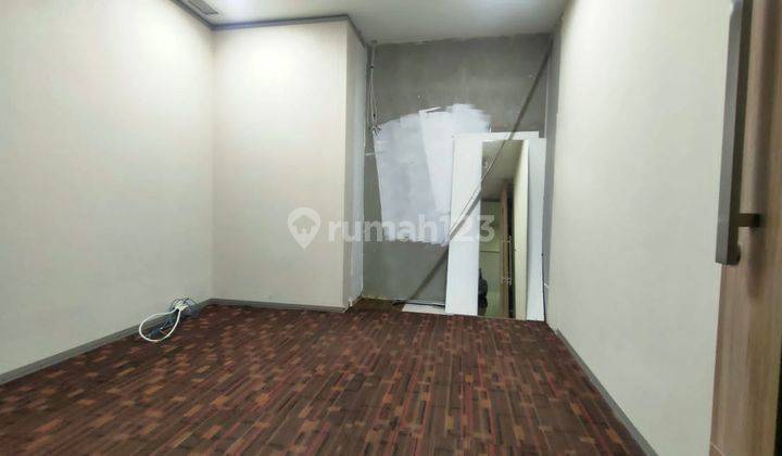 Disewakan Office Siap Pakai di Gandaria Jakarta 17