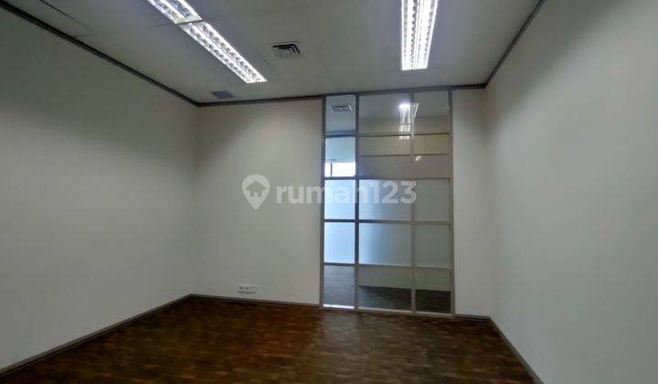 Disewakan Office Siap Pakai di Gandaria Jakarta 19