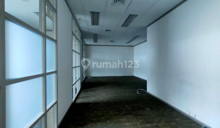 Disewakan Office Siap Pakai di Gandaria Jakarta 20
