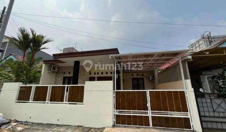 Dijual Rumah di Kencana Loka,BSD 1