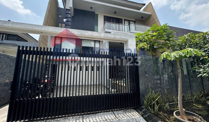 Rumah 2 Lantai Banyak Kamar Dekat Cyber Mall Dan Unmer