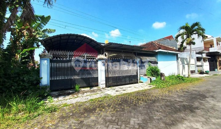 Large House Many Rooms Former Office Near Prosecutor's Office 2