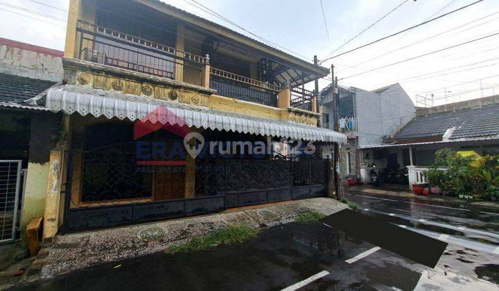 Rumah Pojok 2 Lantai Dekat Komplek Ruko Wow Sawojajar 1