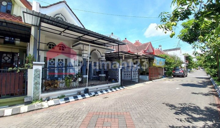 House in the Surabaya-Malang Roadside Housing Complex 2