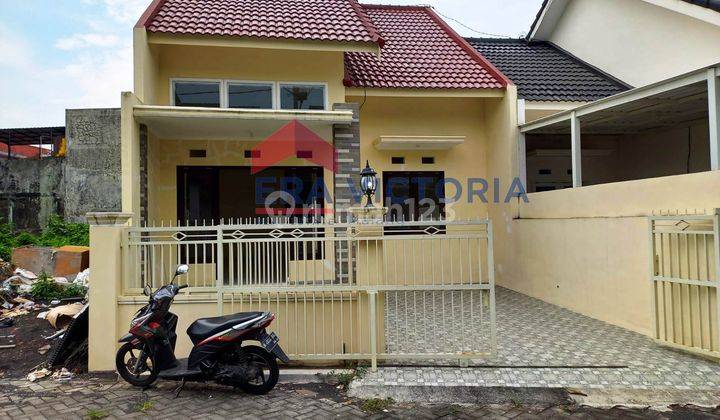 Rumah bangunan baru 2 lantai di Puri Bantaran 1