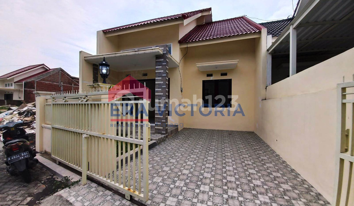 Rumah bangunan baru 2 lantai di Puri Bantaran 4