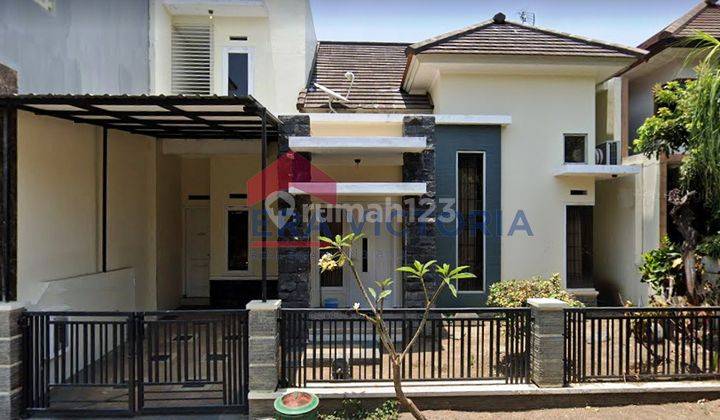 Dijual Rumah 1 1/2 lantai di Perumahan Permata Jingga 1