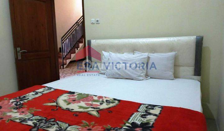 Rumah cantik berkonsep villa di Dewi Sartika Batu 8