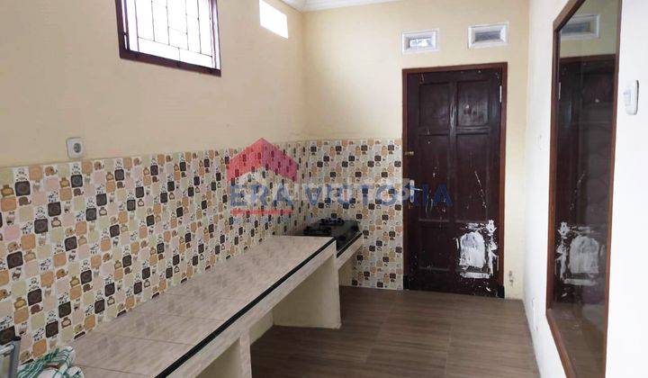 Rumah cantik berkonsep villa di Dewi Sartika Batu 10