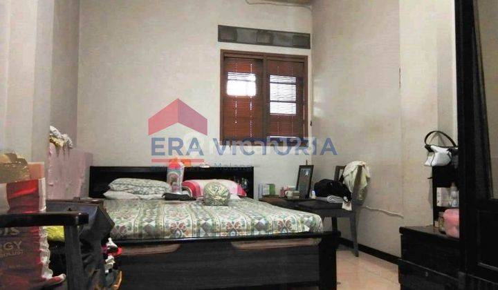 Rumah SHM Bagus Sekali Plus Kitchen Set di Tidar 2