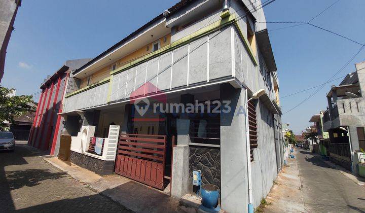 Rumah kost 2,5 lantai Unfurnished di Sawojajar 2