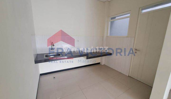 Rumah 2 lantai bangunan baru di area jalan ikan-ikan Kemirahan 10