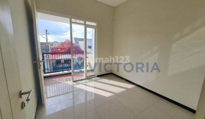 Rumah 2 lantai bangunan baru di area jalan ikan-ikan Kemirahan 14