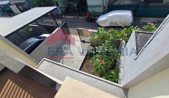 Rumah 2 lantai bangunan baru di area jalan ikan-ikan Kemirahan 18