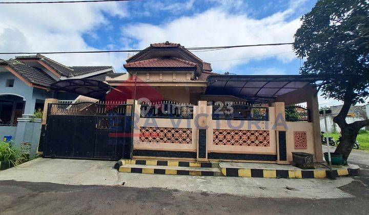 Dijual Rumah pojok 2 lantai di Puri Cempaka Putih 1