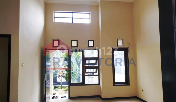 Rumah 2 kamar dengan halaman belakang luas 7