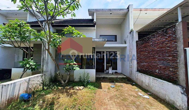 Dijual rumah untuk keluarga kecil 2 kamar area Tidar 1