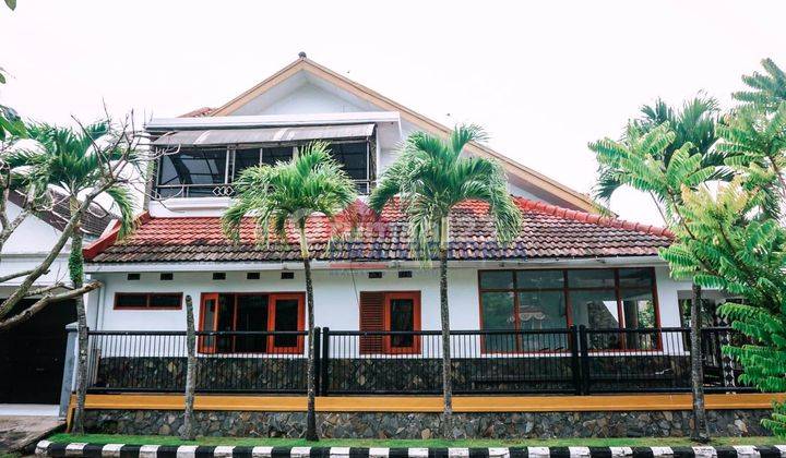 Dijual rumah 3 lantai Pojok, banyak kamar area Sulfat Agung 2