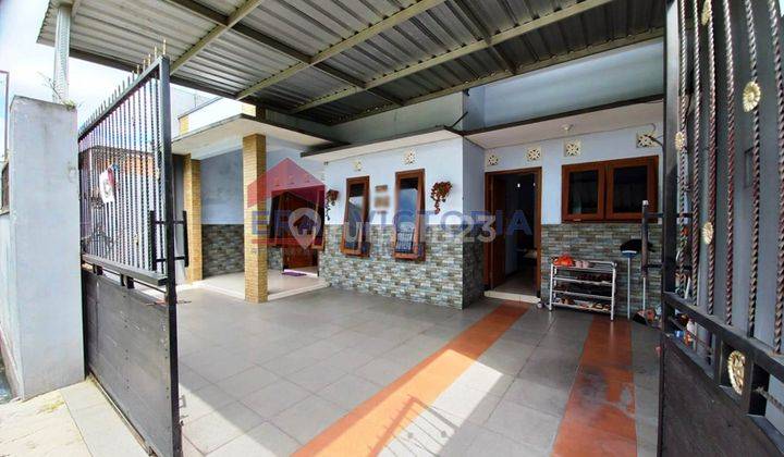 Rumah luas 3 kamar ada mushola dekat SAMSAT & IndoGrosir