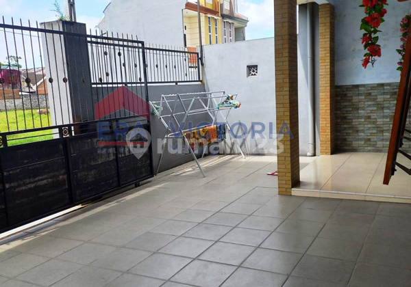 Rumah luas 3 kamar ada mushola dekat SAMSAT & IndoGrosir