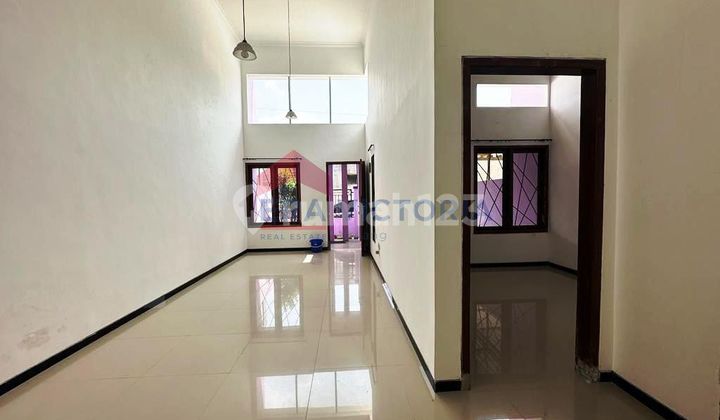 Disewakan Rumah 4 Kamar Dekat Smpn 3 Tengah Kota Malang 2