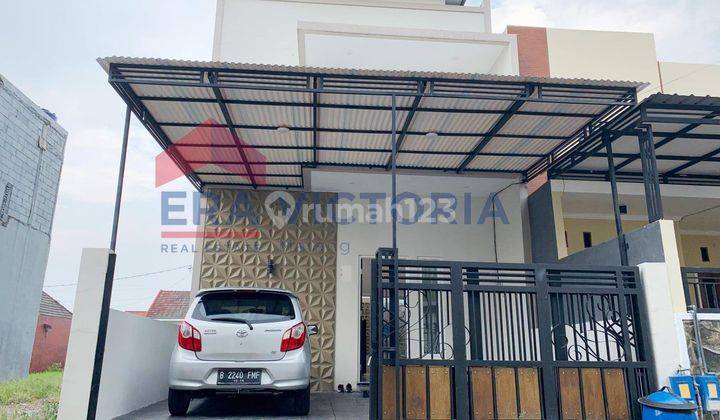 Rumah minimalis 2 lantai full furnish di Ikan Tombro 1