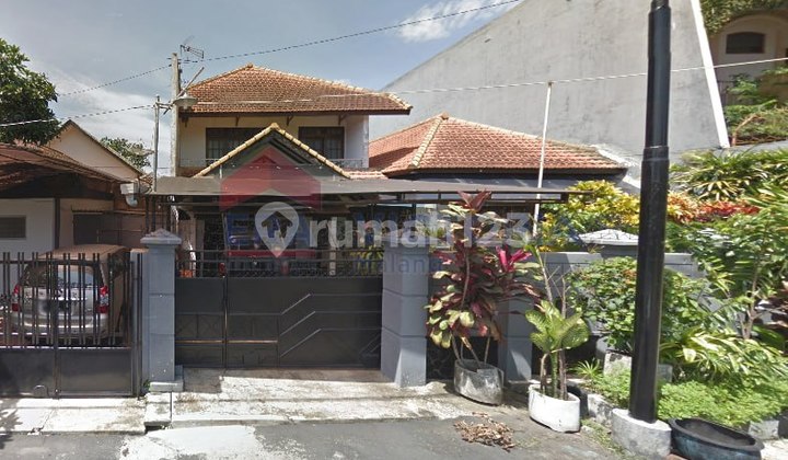 Rumah 2 Lantai Kamar Banyak Dekat Cyber Mall & Ijen Suite