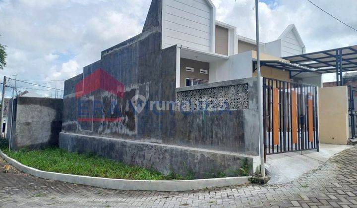 Rumah Minimalis Ada Ruabg Usaha Dekat Exit Tol Malang 2