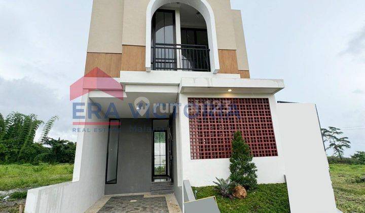 Rumah 2 Lantai 3 Kamar Dalam Cluster Spacio Vbt 1