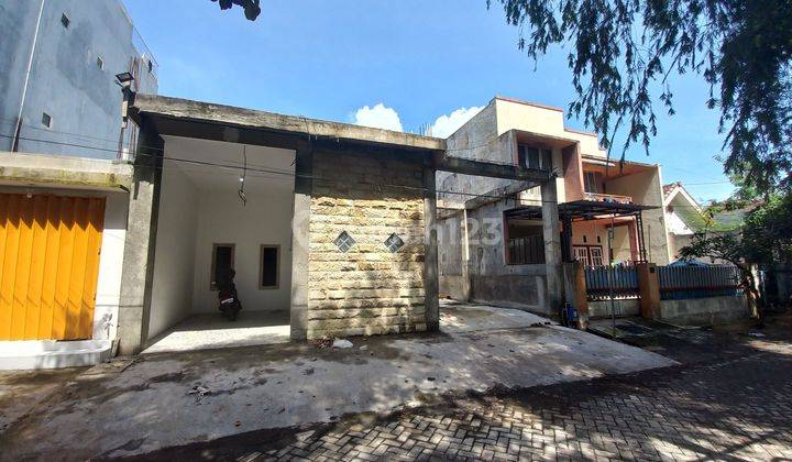 Rumah Ada Tempat Usaha Tahap Finishing Di Sawojajar 1