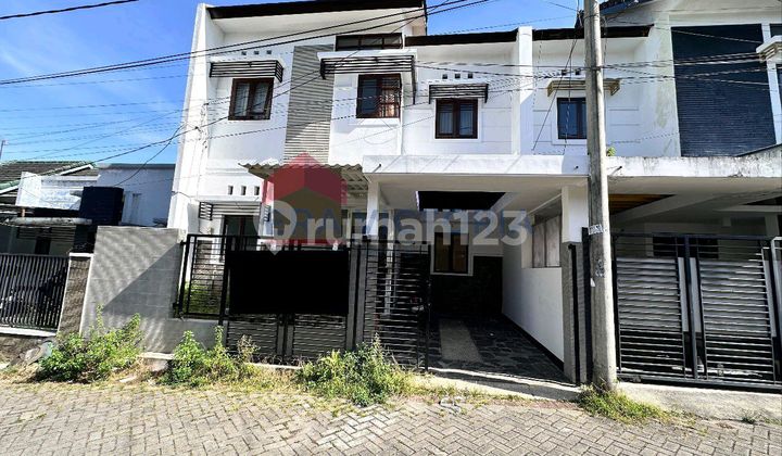 Rumah 2 Lantai Dekat Bbrp Kampus dan Matos