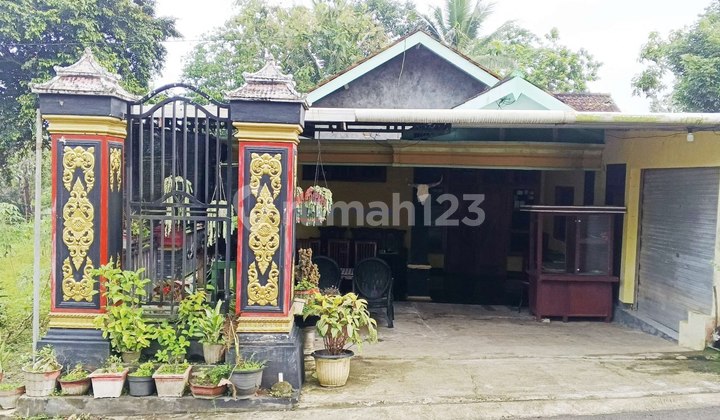 Rumah Lokasi Strategis Dekat Jalan Utama Pacitan - Solo 2