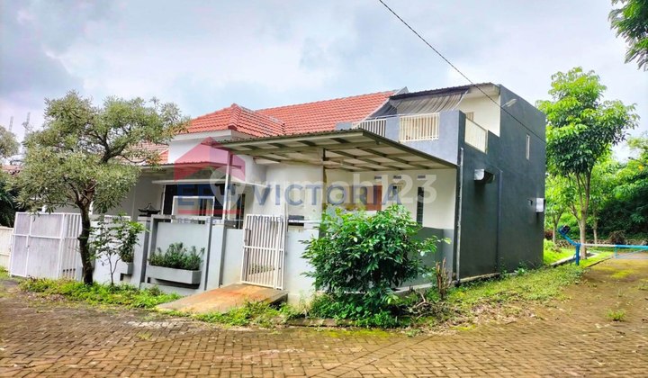 Minimalist 4-Bedroom House Near Singhasari Museum 2