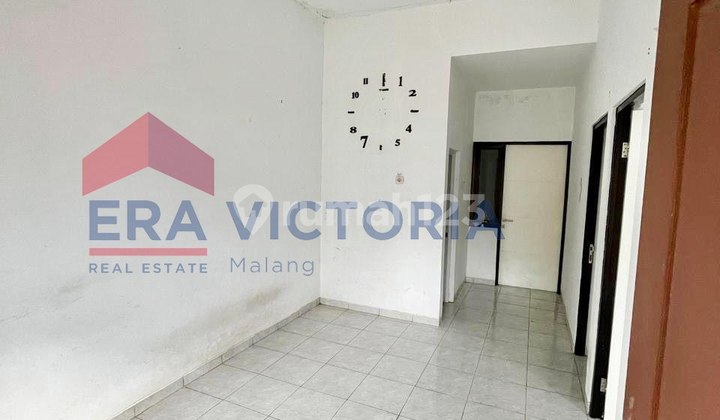 New Minimalist House Near Kepanjen Regency Office 2