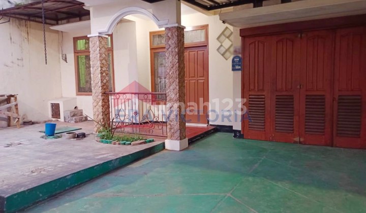 Disewakan/Dijual Rumah 5 Kamar Dekat Stiki Tidar 2