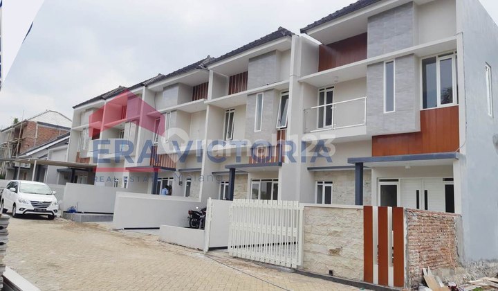 Minimalist 2-Story House Near Jatim Park 3 2