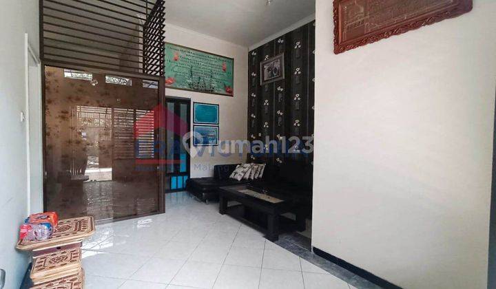 Rumah 2 Lantai Di Area Tenang Dekat Terminal Arjosari 2