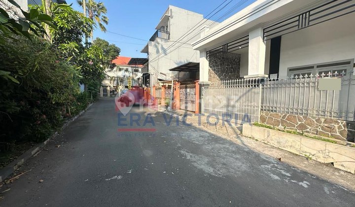 Well-Maintained 1.5-Story House Near Sulfat Culinary Area. 2