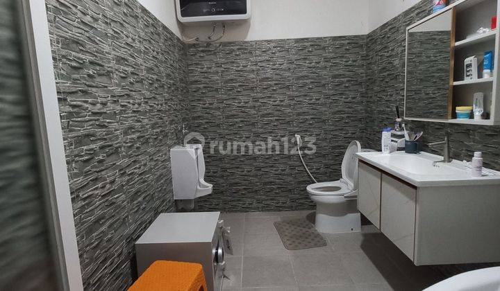 Rumah Cantik 1,5 Lantai Full Furnished Dekat Bandara 2