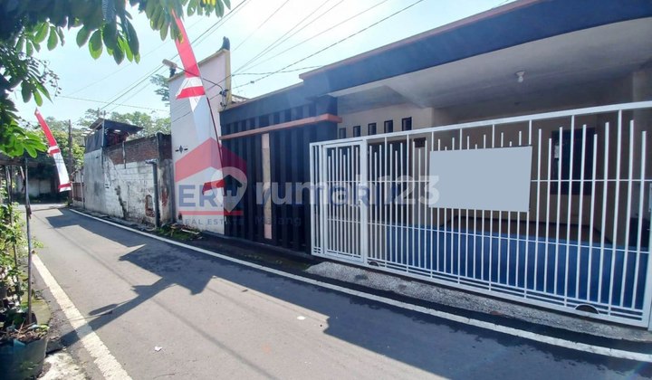 120 M2 House Near Araya and Arjosari Terminal 2