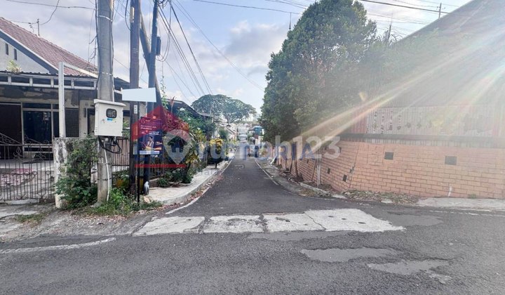 Large House in Klojen Location Near the Center of Malang City 2