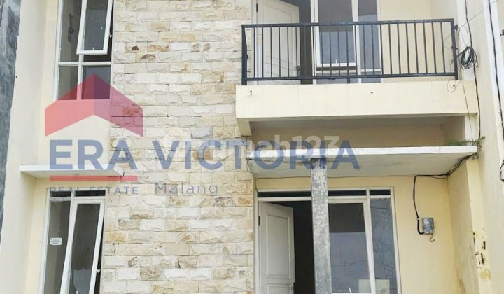 Rumah Shm 2 Lantai Lingkungan Sejuk Dekat Sekolah Internasional