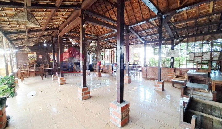 Strategic Business Space on Tuban Main Road Full Furnished Strategic Business Space on Tuban Main Road Full Furnished