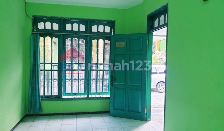 Shm House Strategic Location Near Malang City Toll Gate and Campus 2