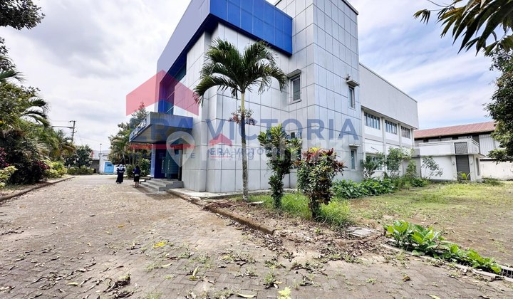 Super Strategic Location Office Building, Pakisaji Main Road 2