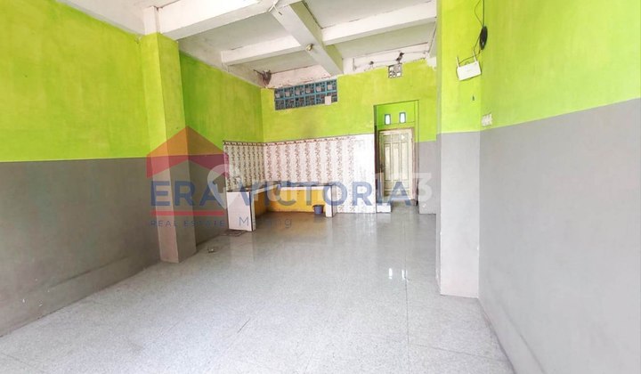 2-Story Shop House, Strategic Location Near Busy Area 2