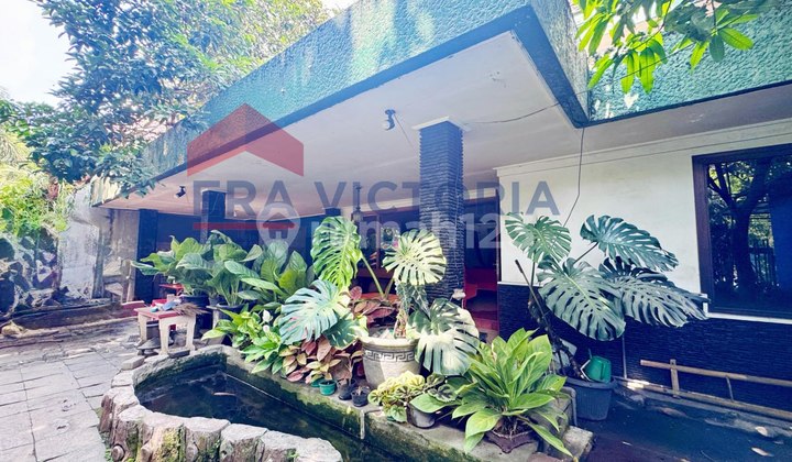 Rumah Vintage di Dekat Mog Bareng Klojen Malang Rumah Vintage di Dekat Mog Bareng Klojen Malang