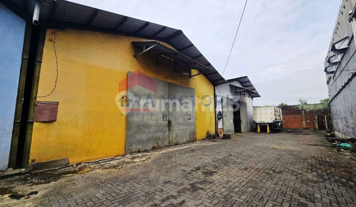 Large Warehouse for Rent Near Pakis Malang Toll Road Large Warehouse for Rent Near Pakis Malang Toll Road